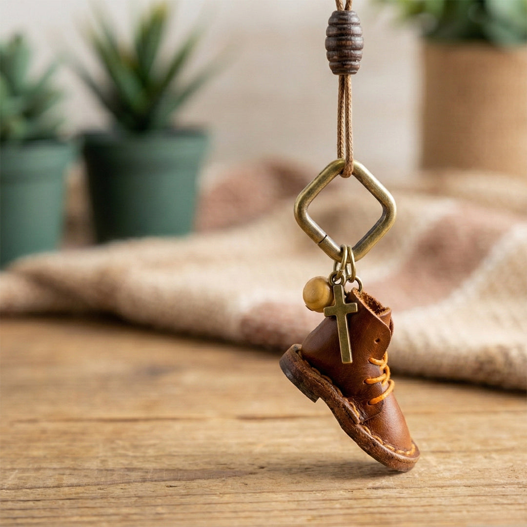 小人の革靴ネックレス