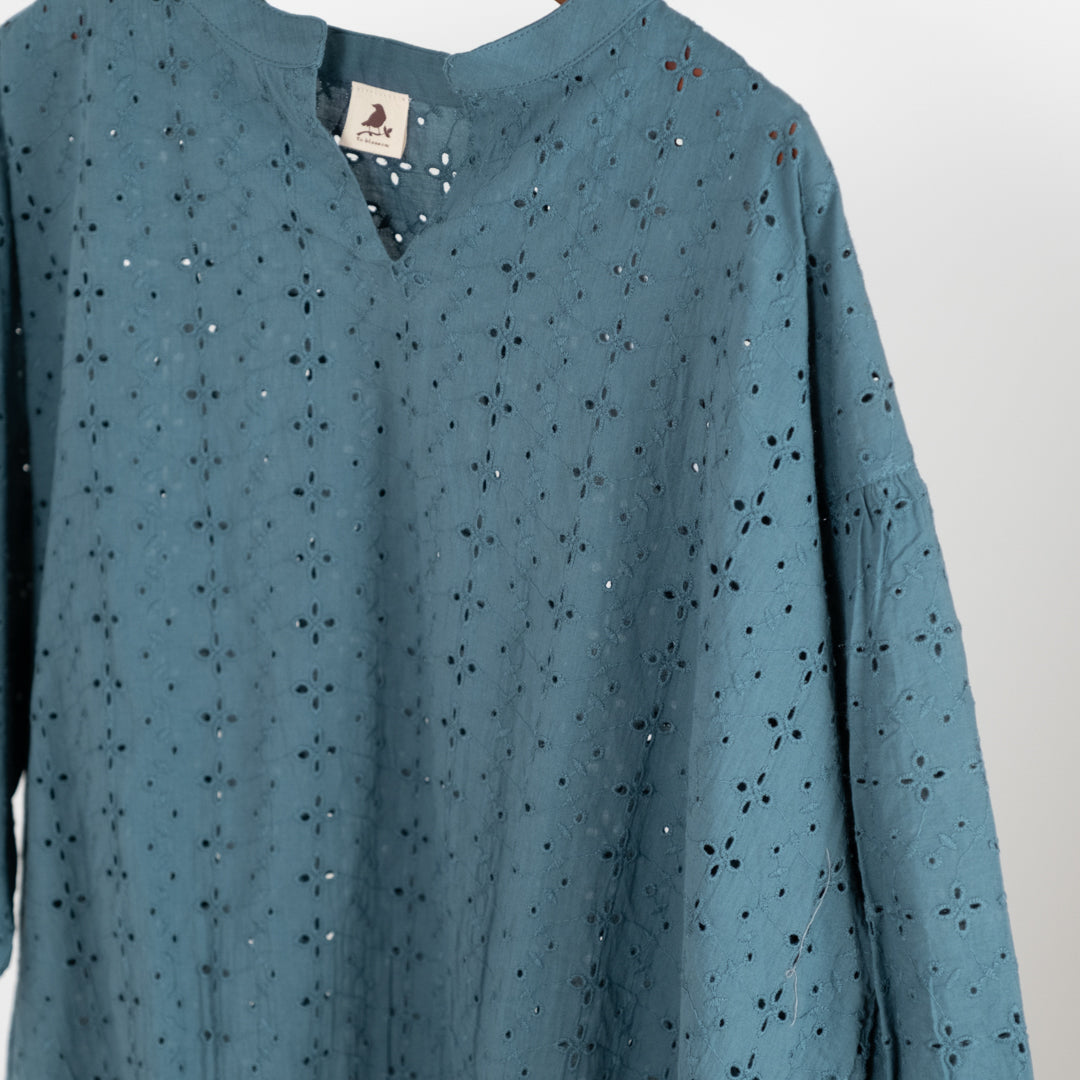 スキッパー刺しゅうブラウス (10032015638660)