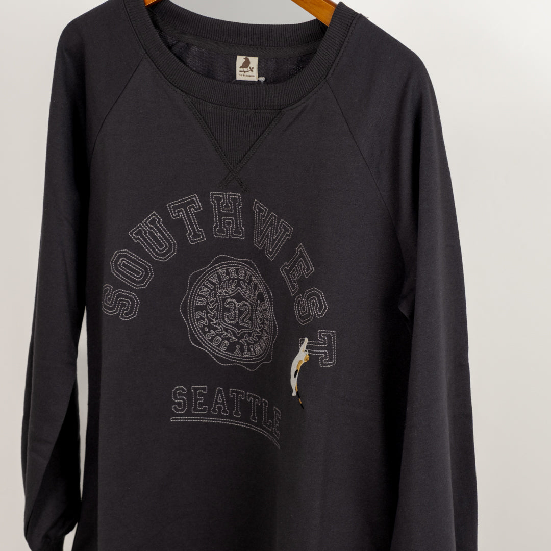 裏毛ロゴ刺しゅう+猫プルオーバー