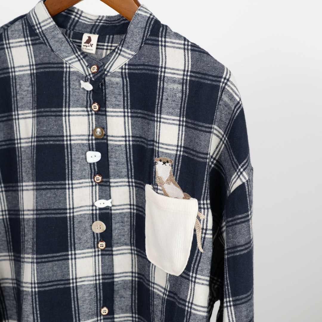 多ボタンニットポケットブラウス