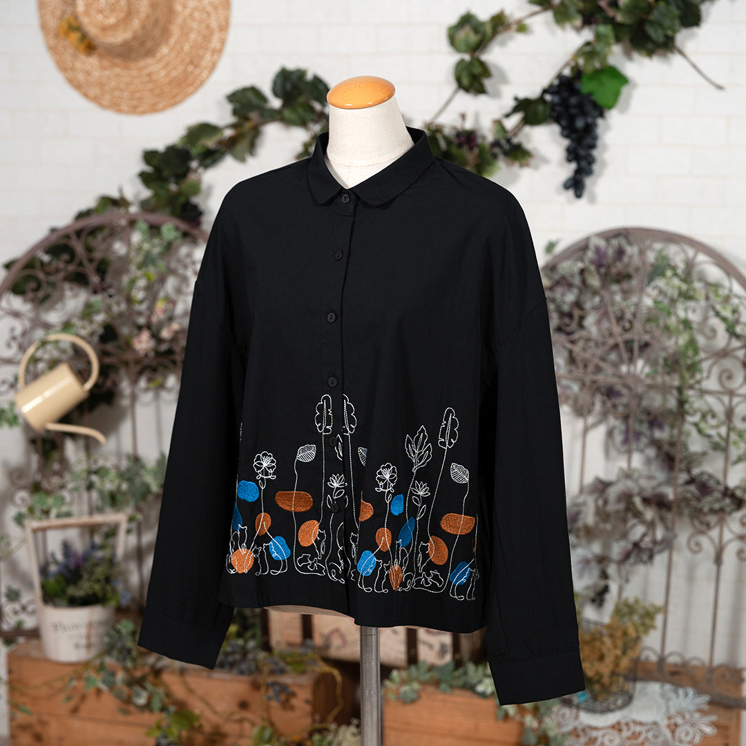 花刺繍ブラウス
