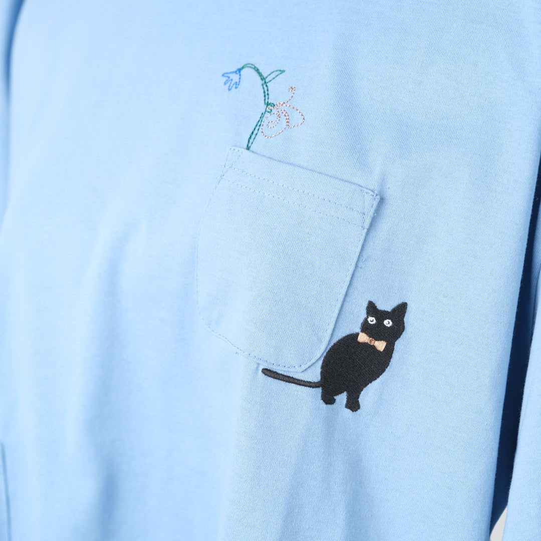 猫たくさん刺しゅうプルオーバー - to blossom (8203344773252)