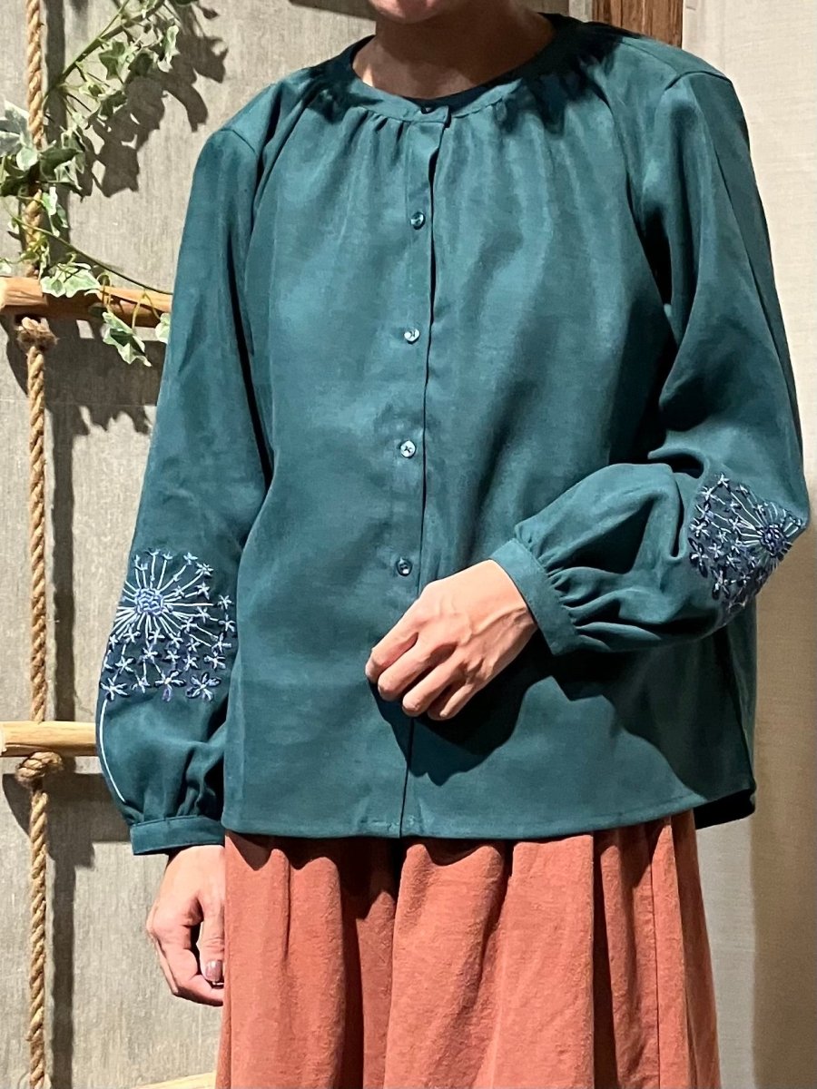 袖に花刺繍の柔らかコールブラウス - to blossom (8181420032132)