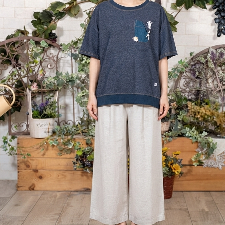 ﾃﾞﾆﾑ風金魚ネコ刺繍六分袖Tシャツ – to blossom