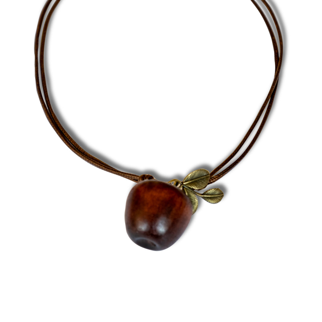 リンゴネックレス