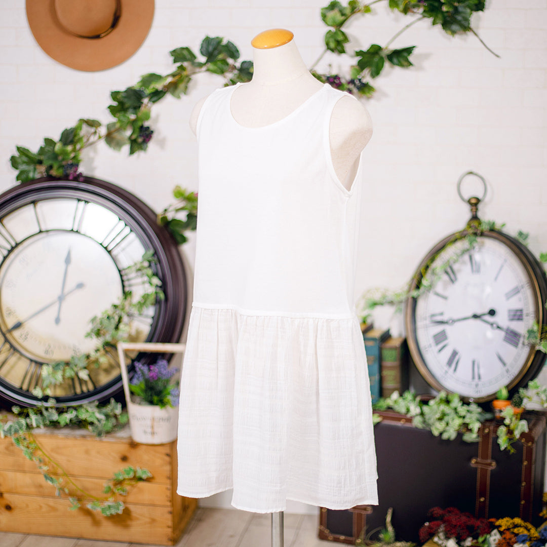 裾レースレイヤータンクトップ