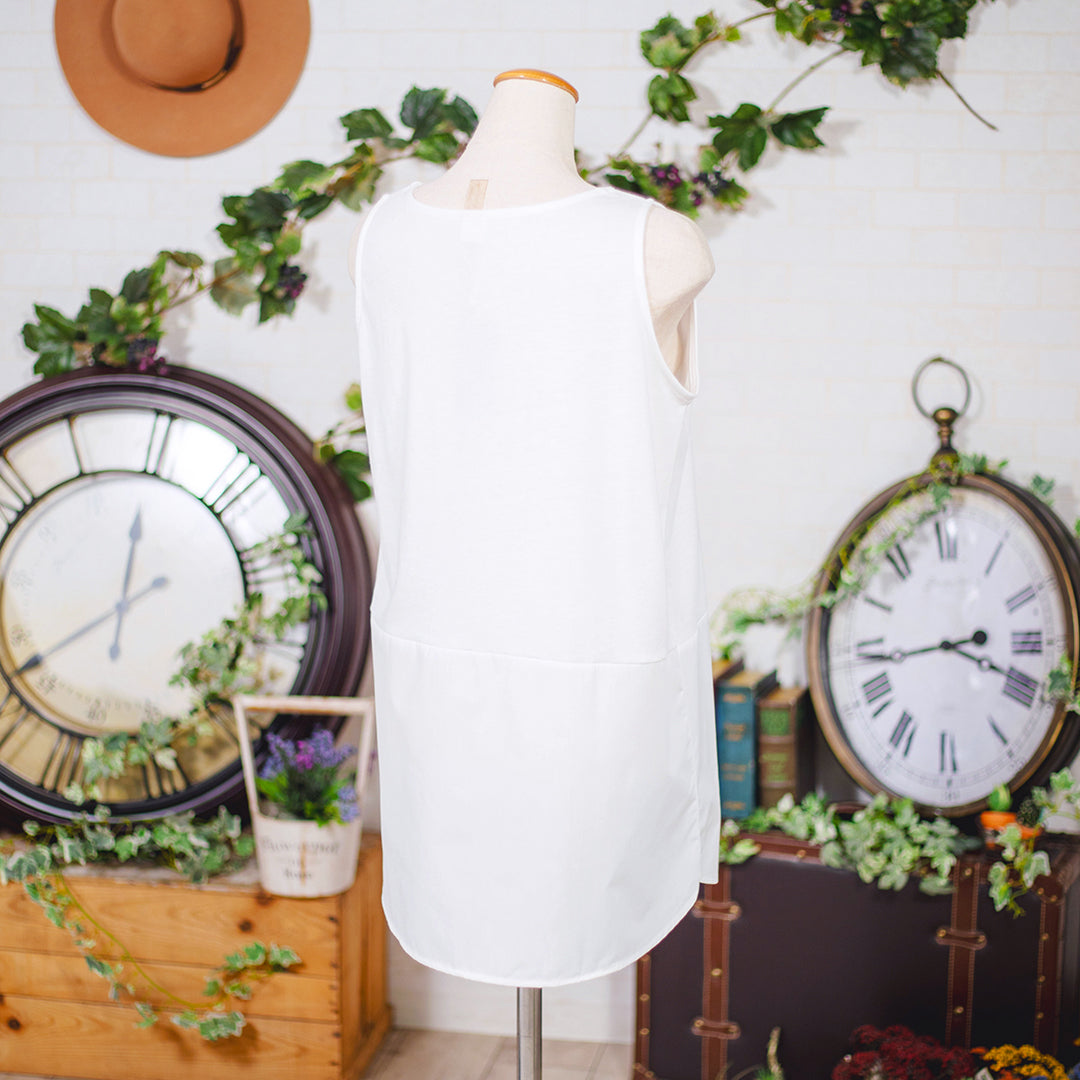 シャツ裾タンクトップ