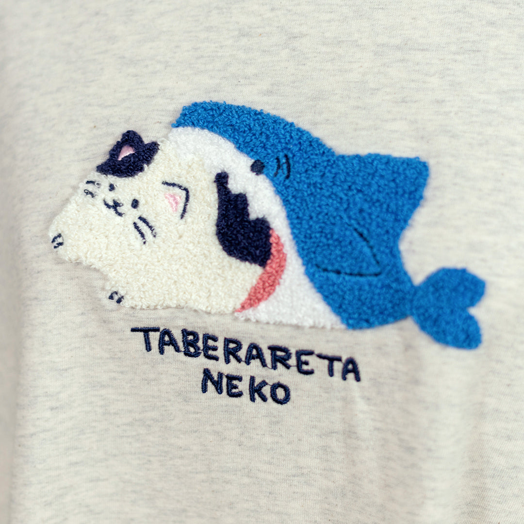 食べられたネコTシャツ