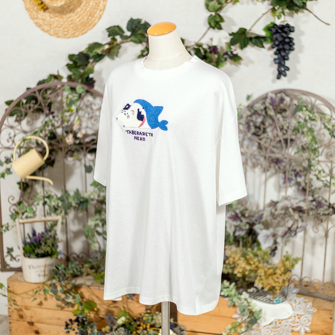 食べられたネコTシャツ