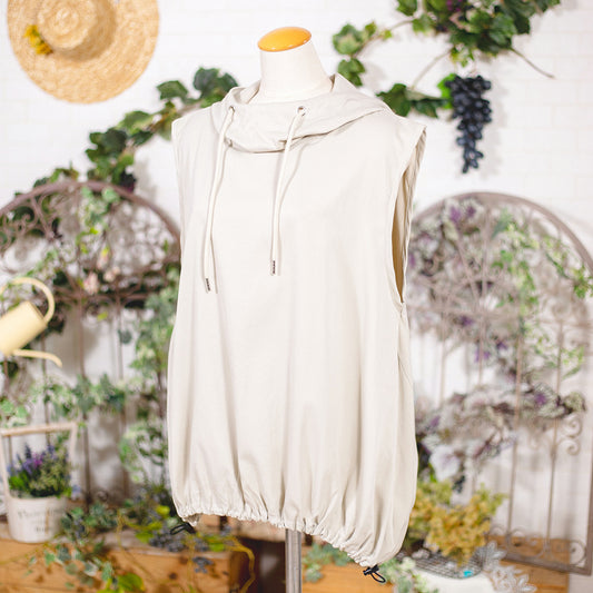 欲張りフーディベスト