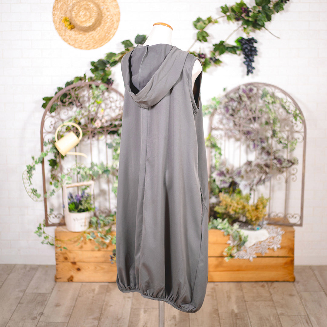 裾バルーンフーディワンピース