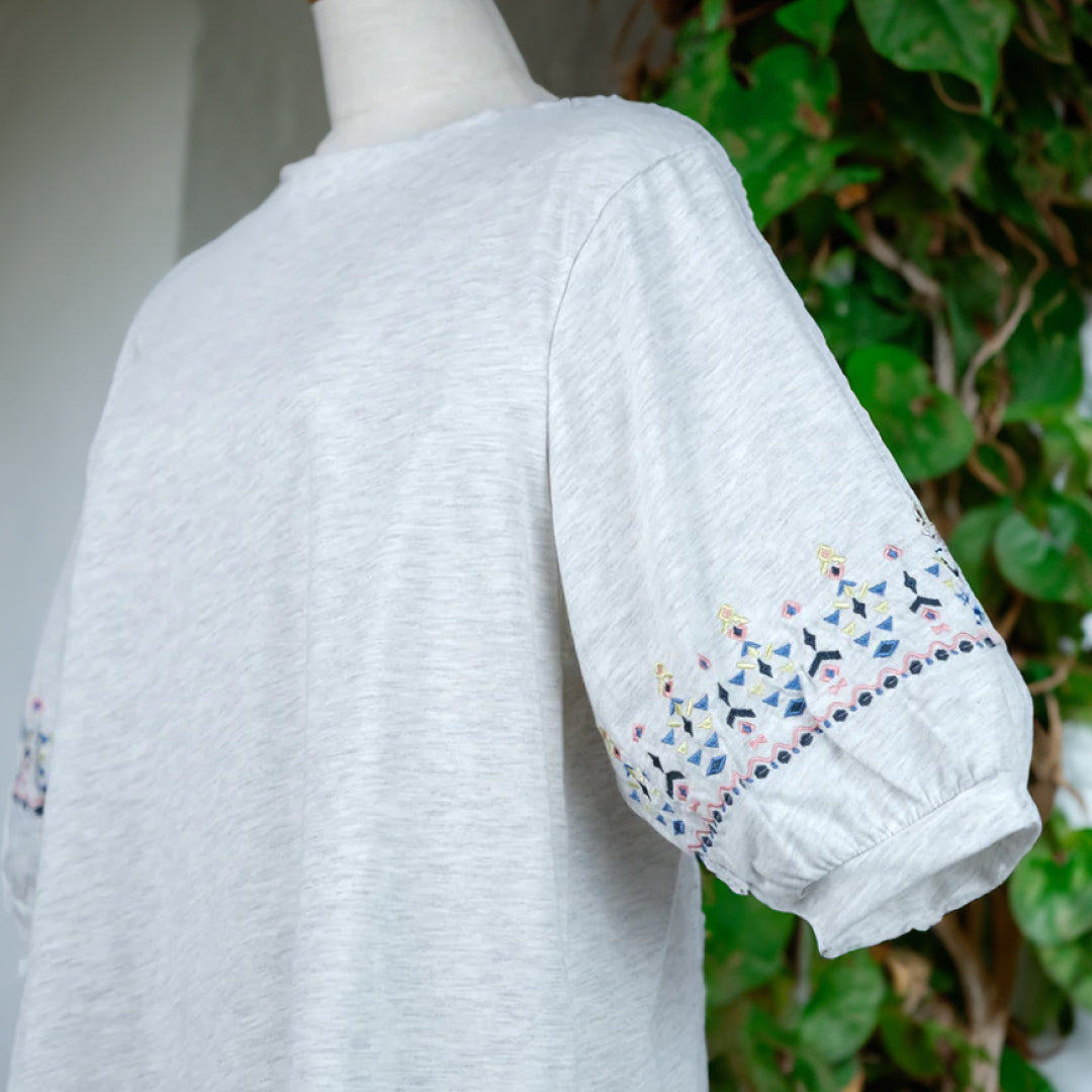 袖刺しゅうプルオーバー (9998350844036)