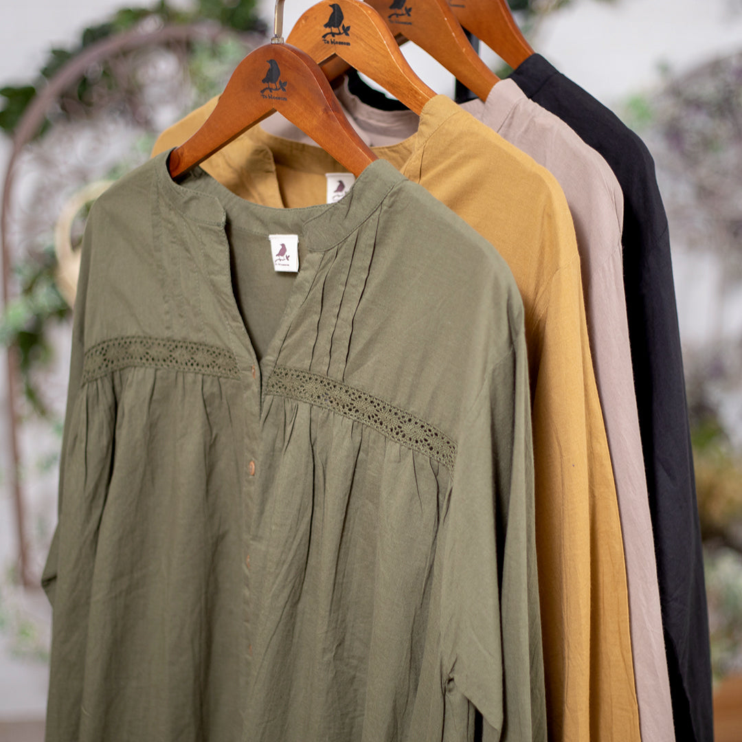 大人の天使のブラウス