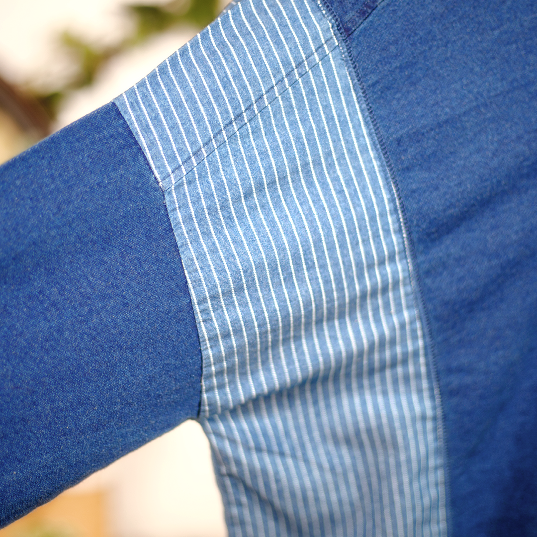 インディゴサイド裏毛切替プルオーバー