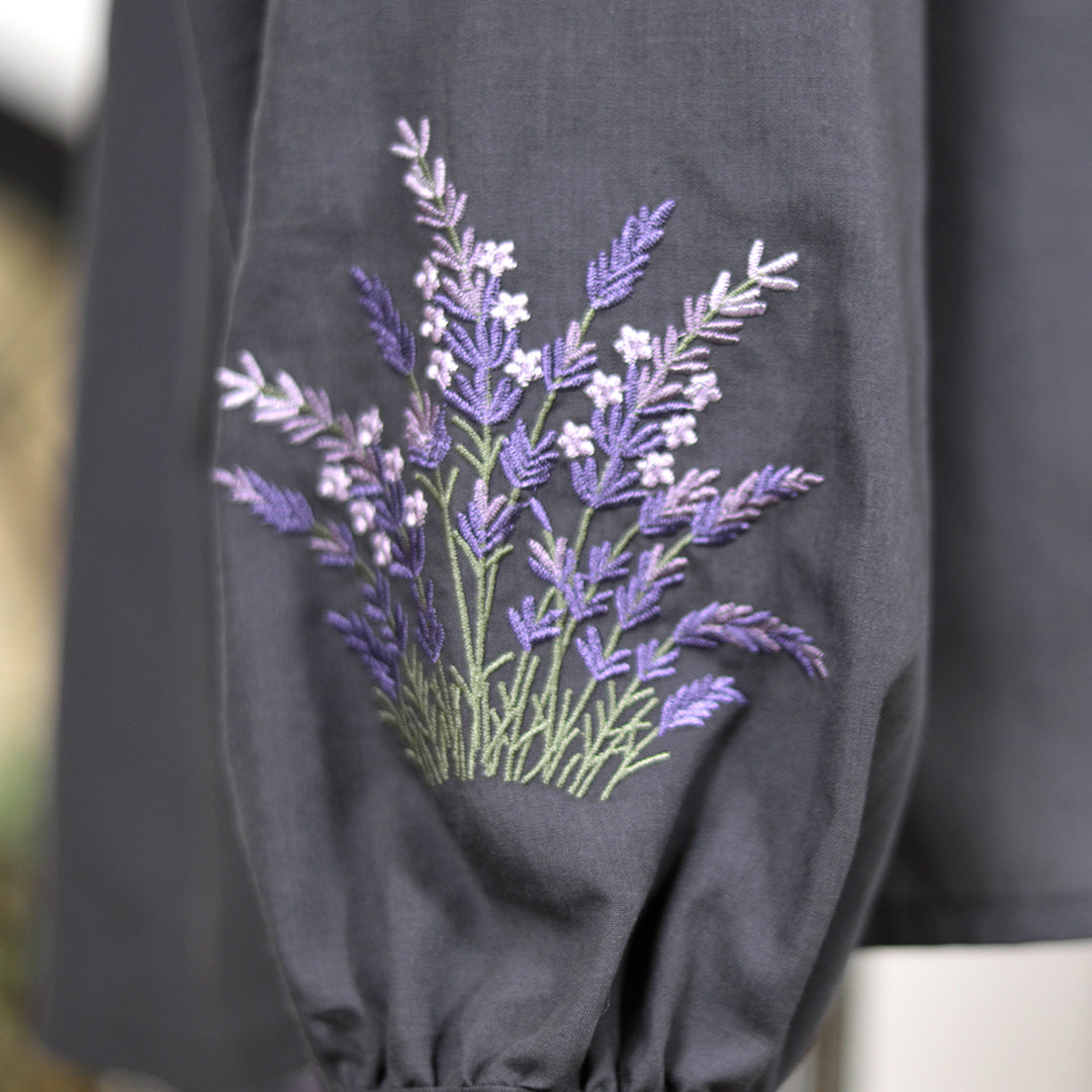 袖flower刺繍ｷﾞｬｻﾞｰブラウス
