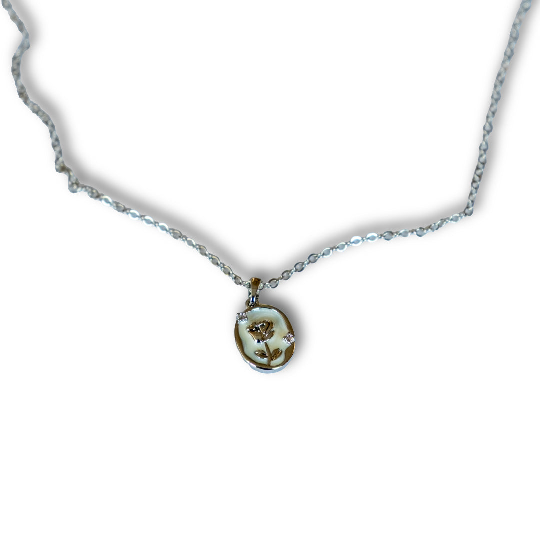 木漏れ日ローズのネックレス