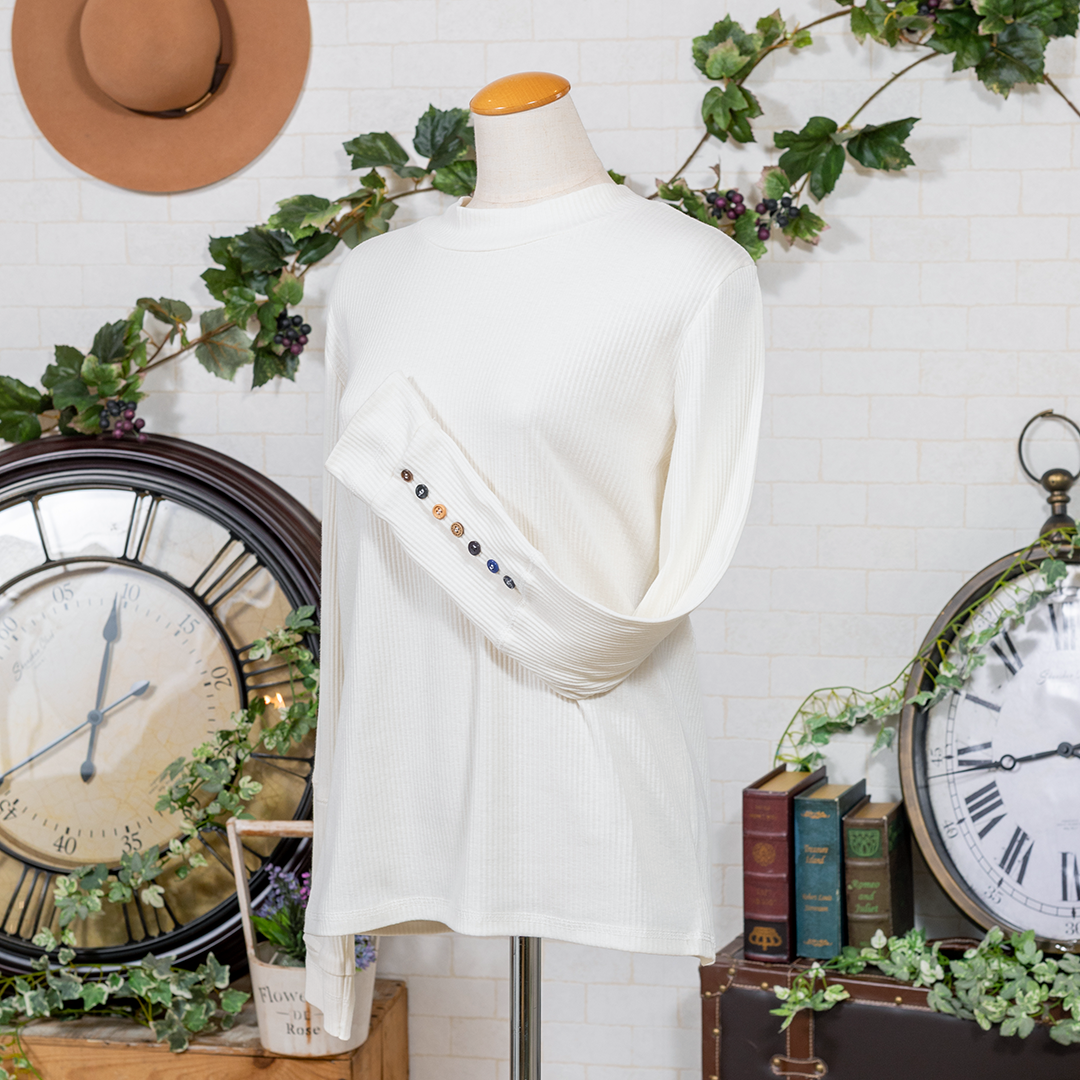 多色ボタン配色プルオーバー