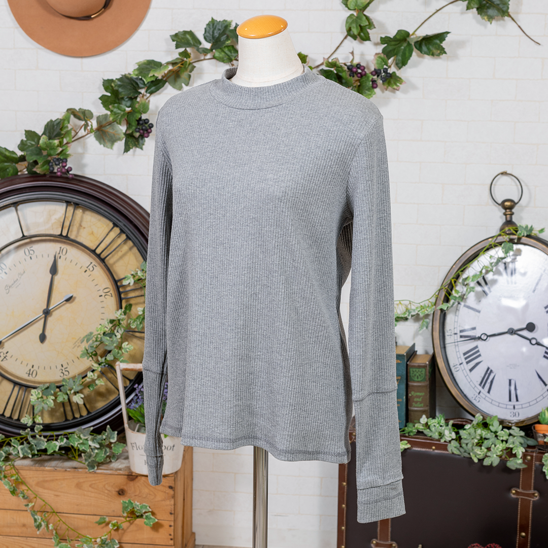 多色ボタン配色プルオーバー