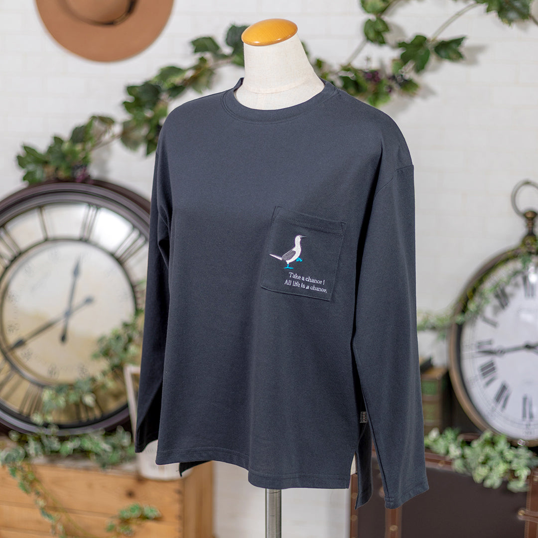 アオアシカツオドリポケット長袖Tシャツ