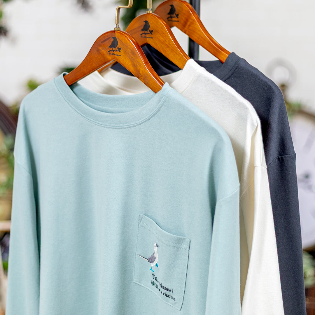 アオアシカツオドリポケット長袖Tシャツ