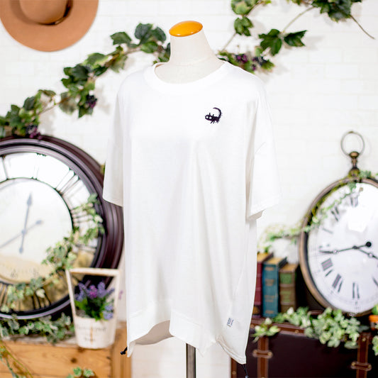 ドロストネコ刺繍プルオーバー