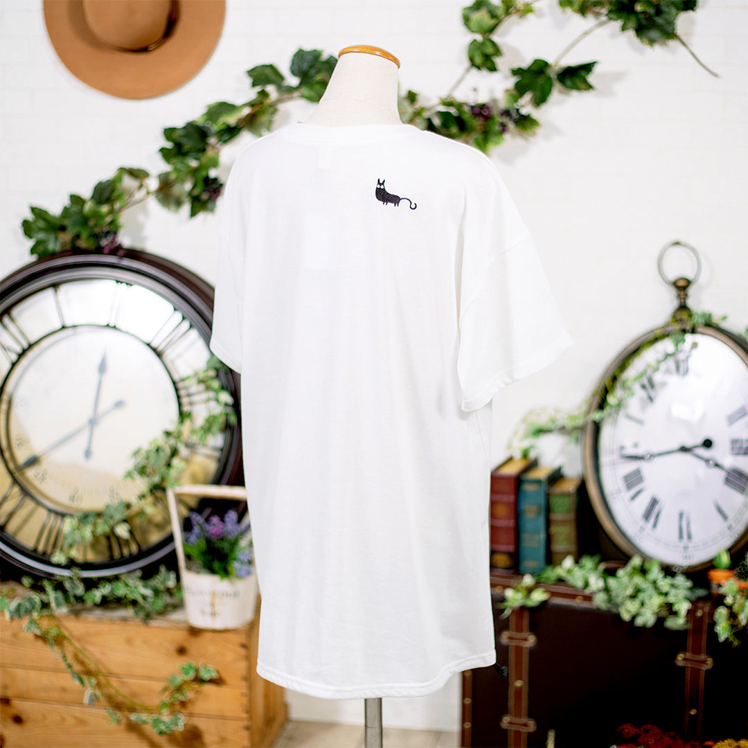 ドロストネコ刺繍プルオーバー