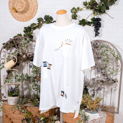 手仕事刺繍の多ポケットTシャツ