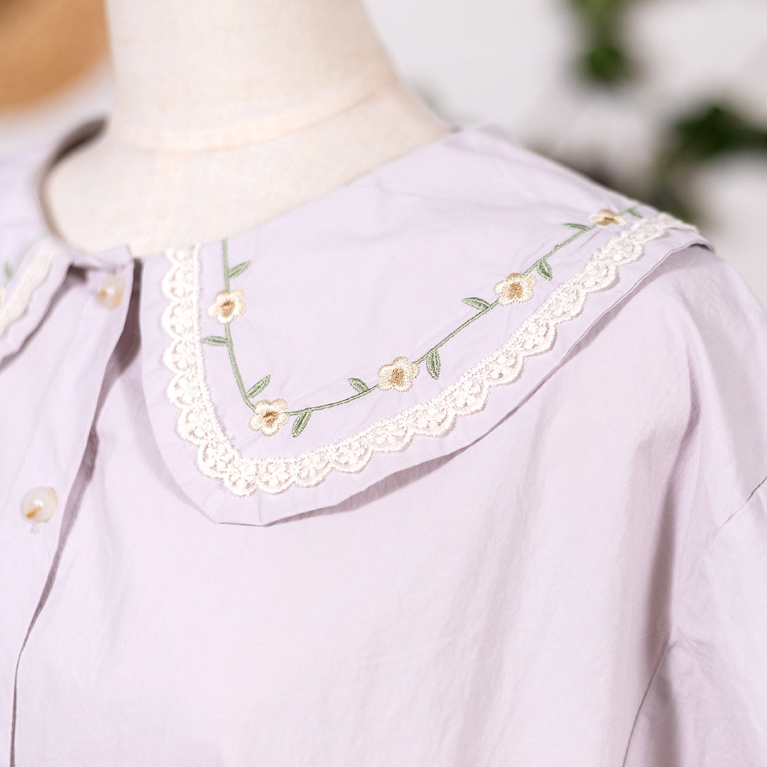 小花刺繍のノスタルジック半袖ブラウス