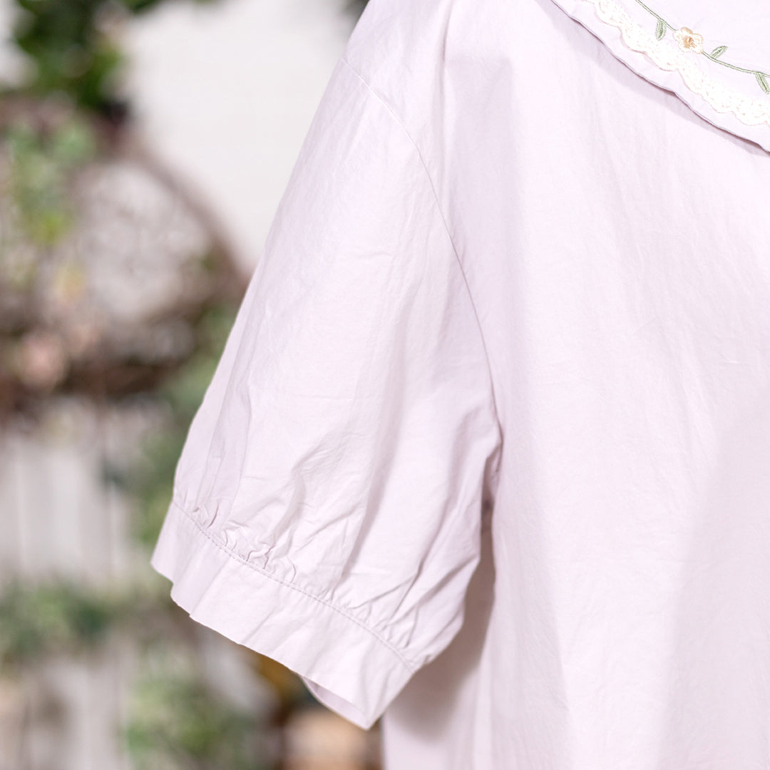 小花刺繍のノスタルジック半袖ブラウス