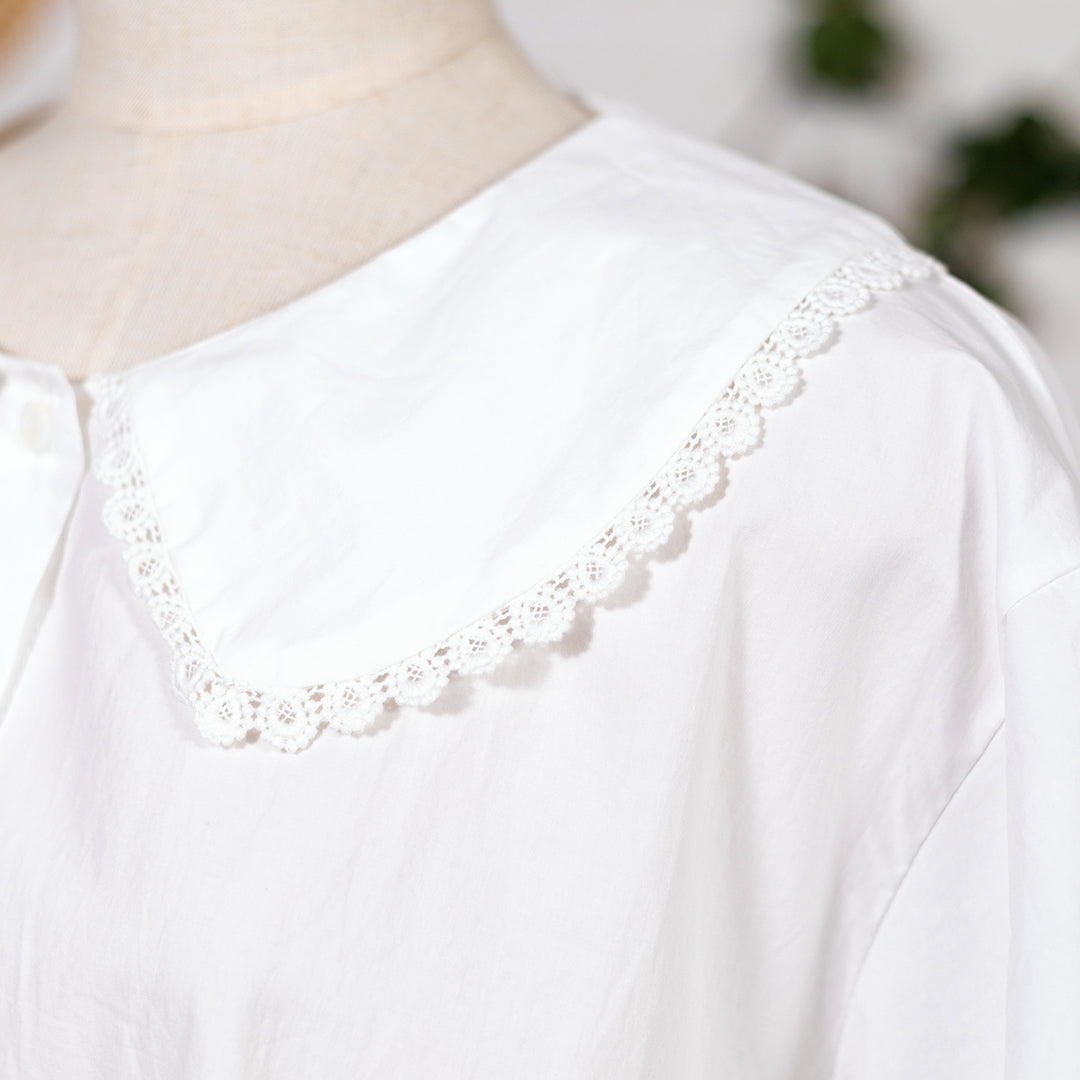 お花刺繍のドールカラーブラウス