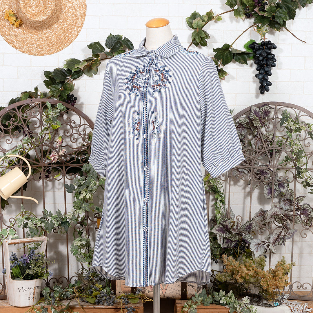 北欧刺繍のロングシャツ