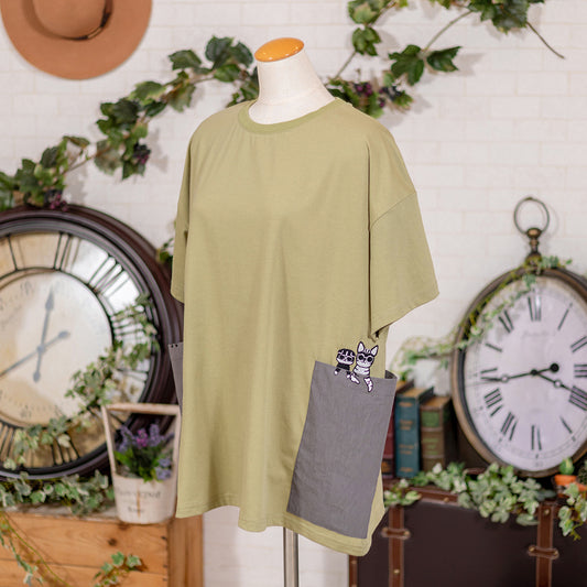 ネコ3匹サイドポケットプルオーバー