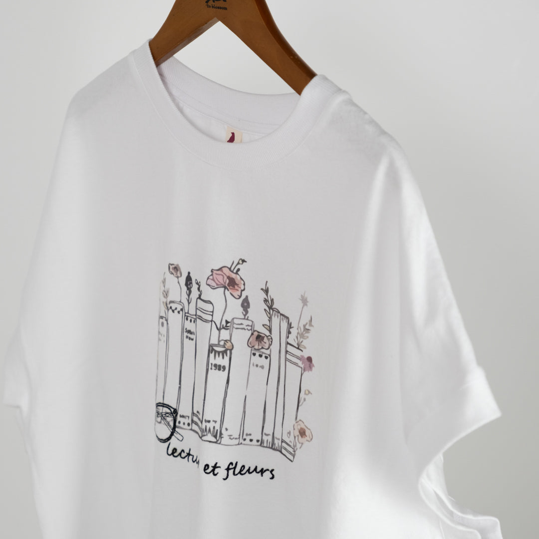 本とお花Tシャツ (10027373920388)