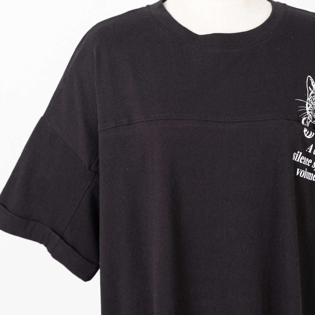 ひょっこり猫Tシャツ (10027363401860)