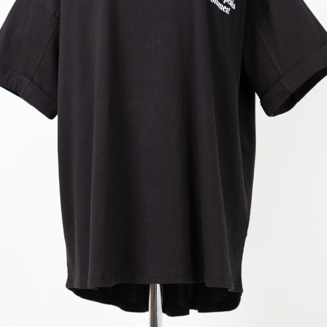 ひょっこり猫Tシャツ (10027363401860)
