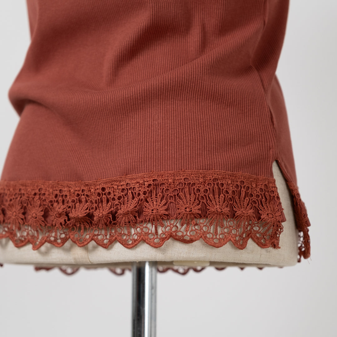 裾レースリブタンクトップ (10055176913028)