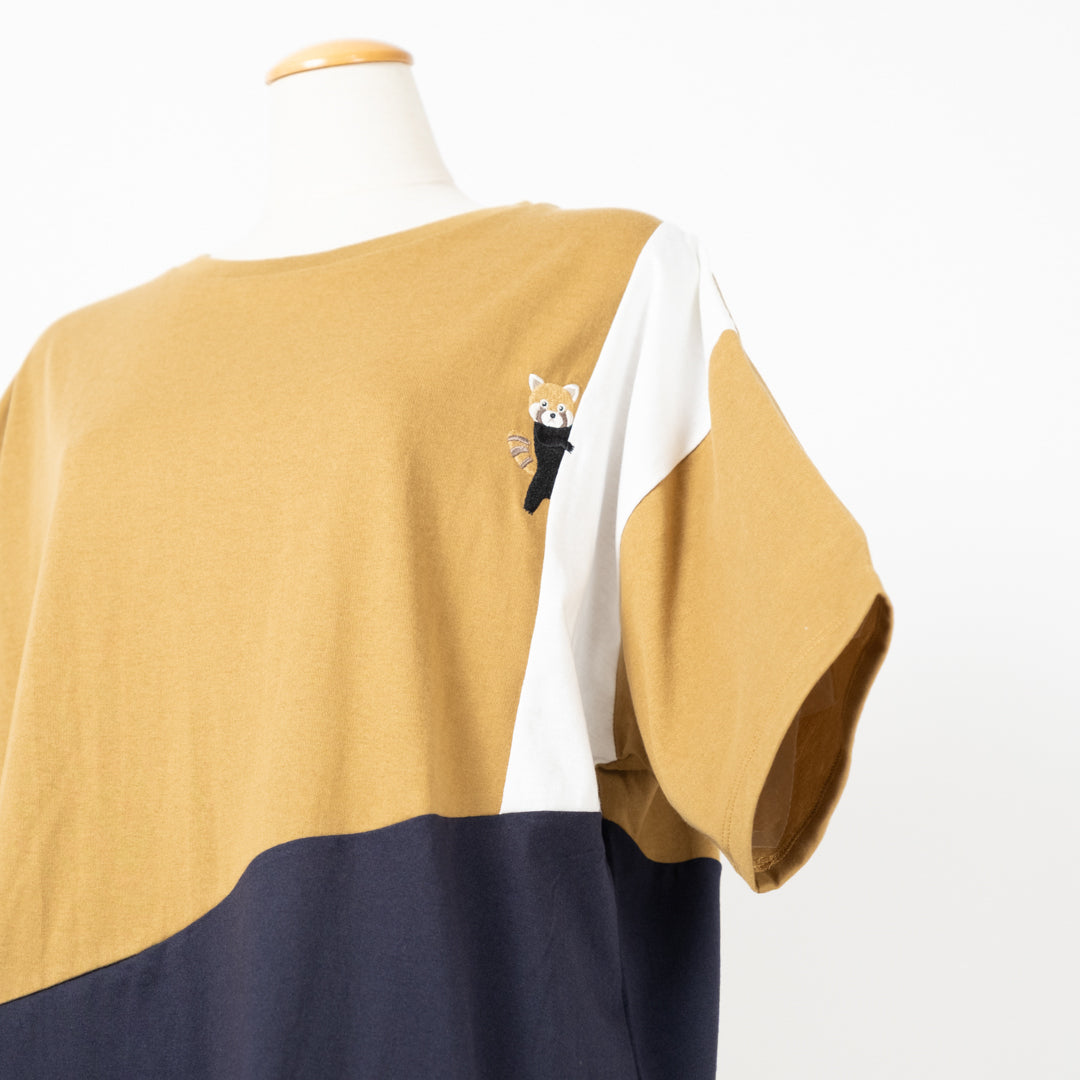 気ままなレッサーパンダ配色Tシャツ (10060285870212)