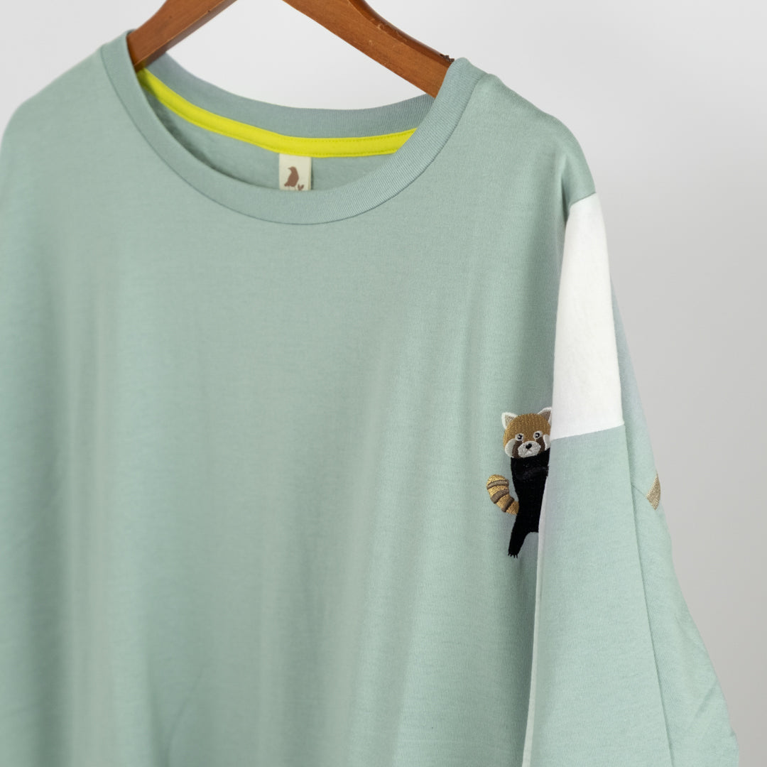 気ままなレッサーパンダ配色Tシャツ (10060285870212)