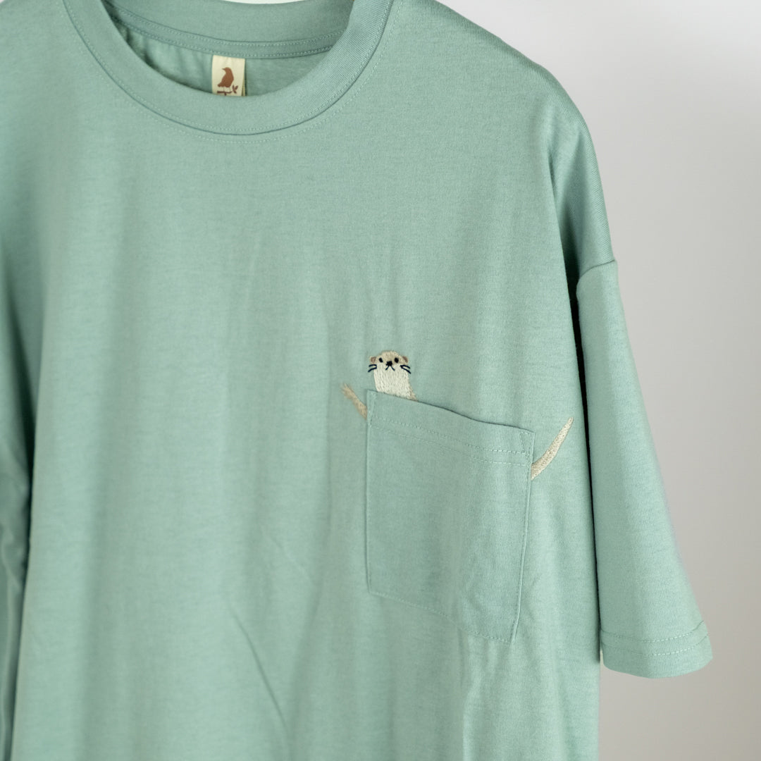 カワウソポケット刺しゅうTシャツ (10060271026308)