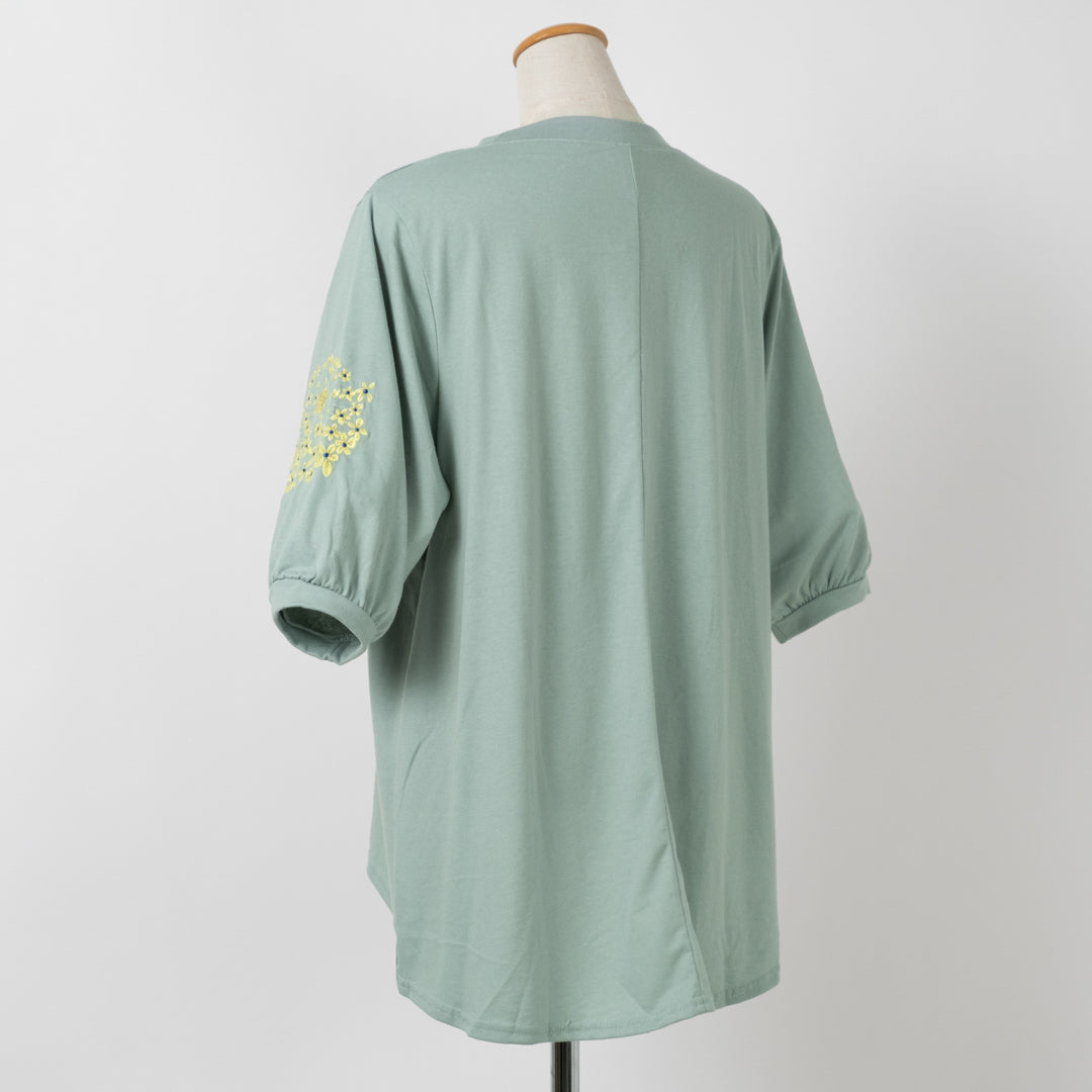 アガパンサス刺しゅうプルオーバー (10060289736836)