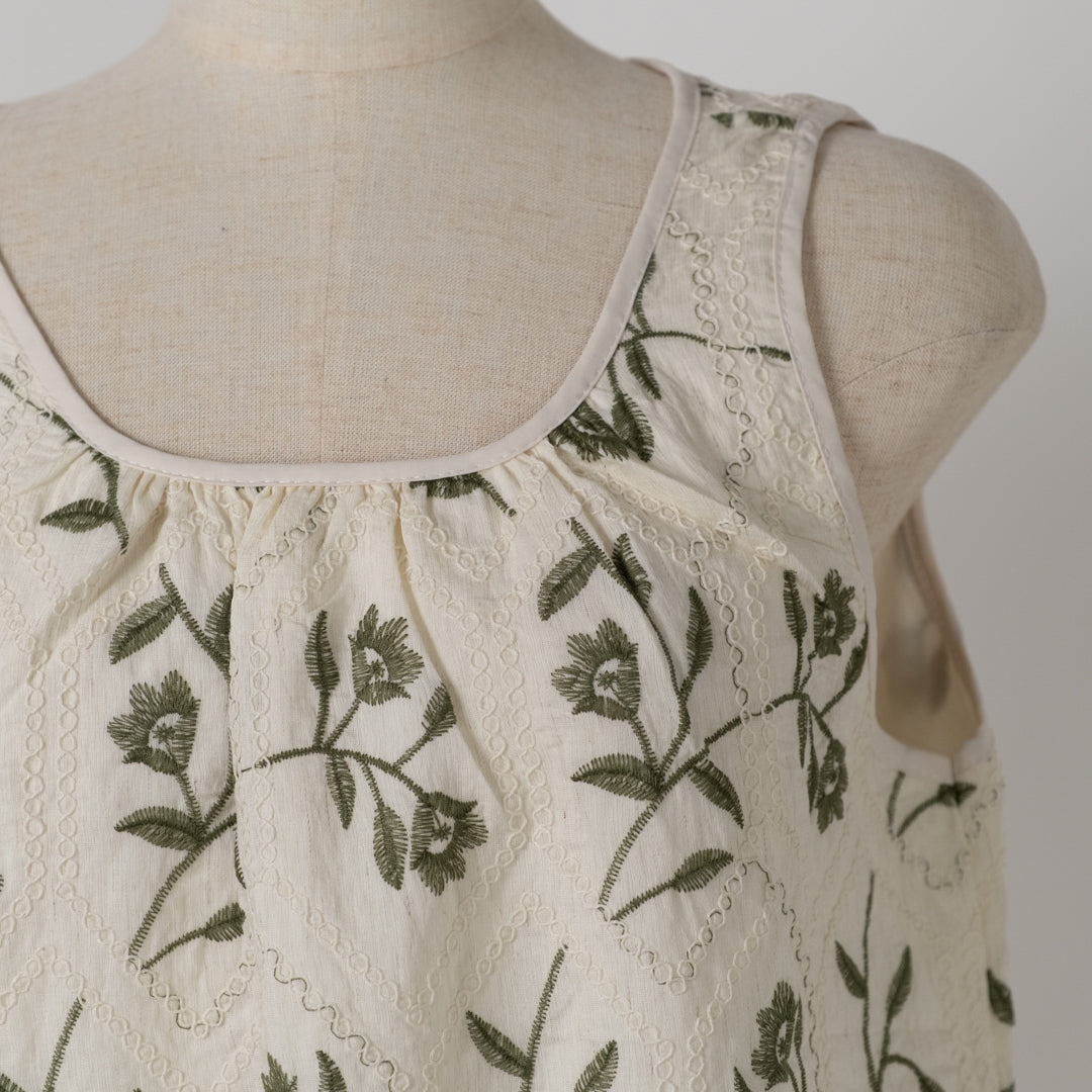 花柄エンブロイダリーブラウス (10069113307268)