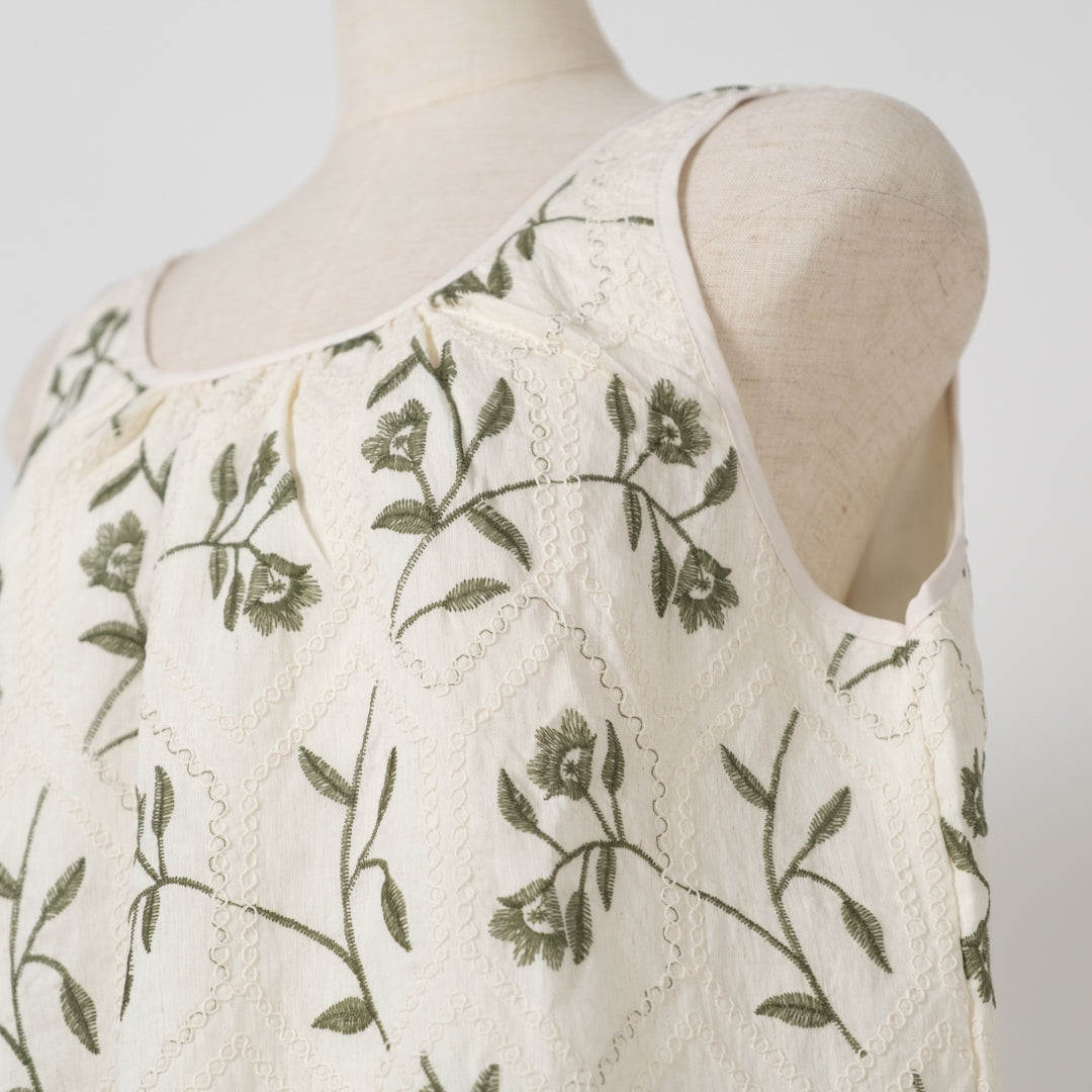 花柄エンブロイダリーブラウス (10069113307268)