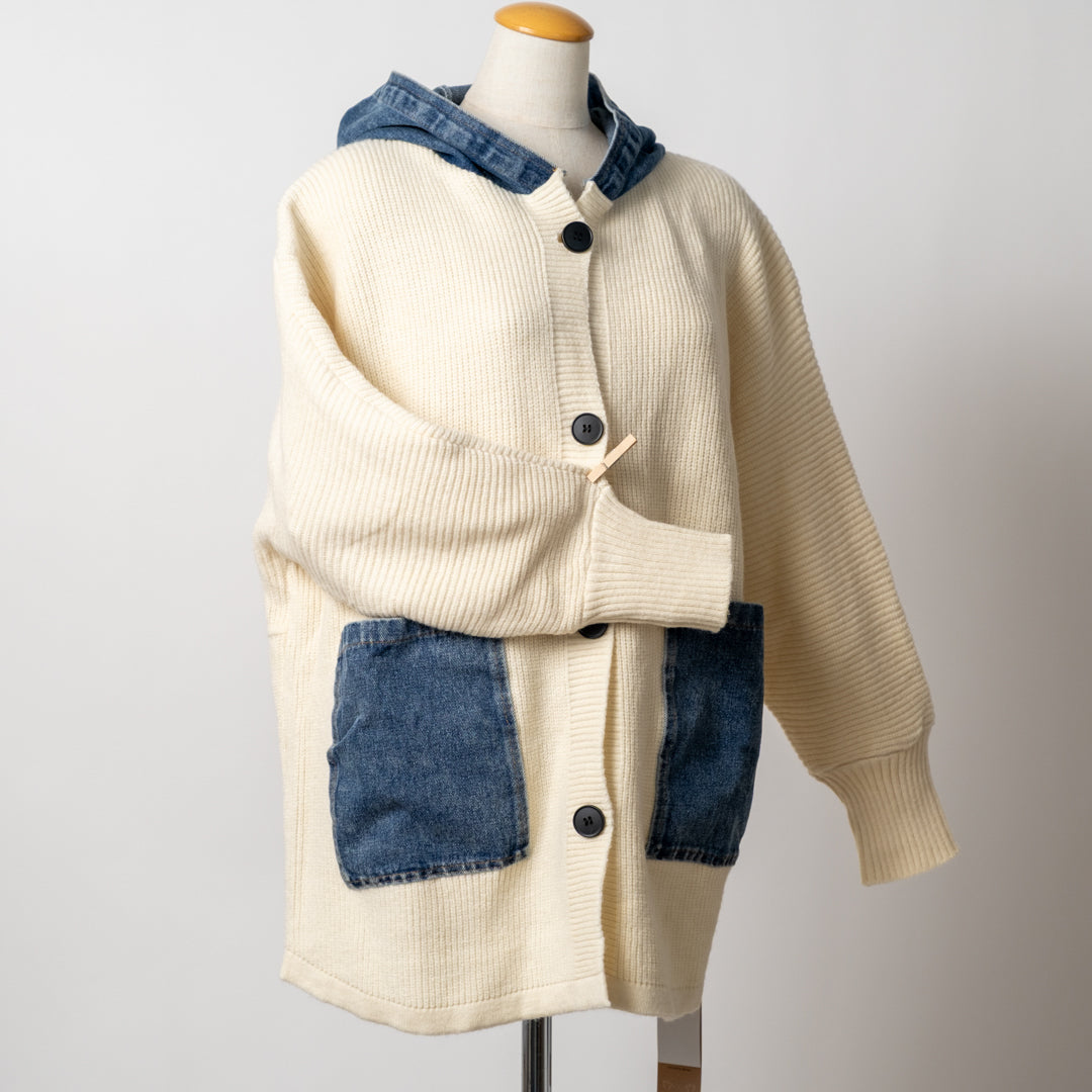 デニムパッチのざっくりカーディガン