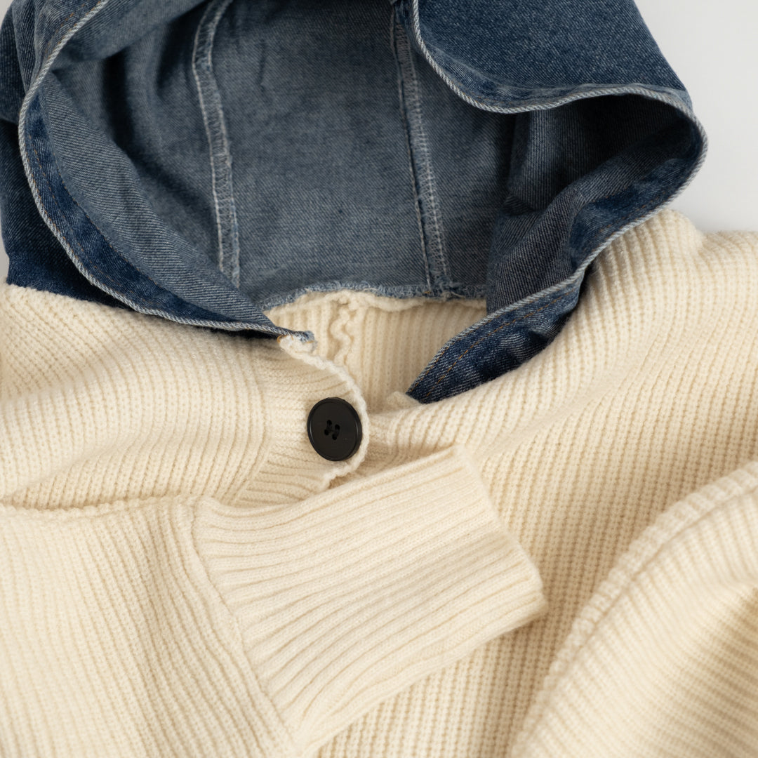デニムパッチのざっくりカーディガン
