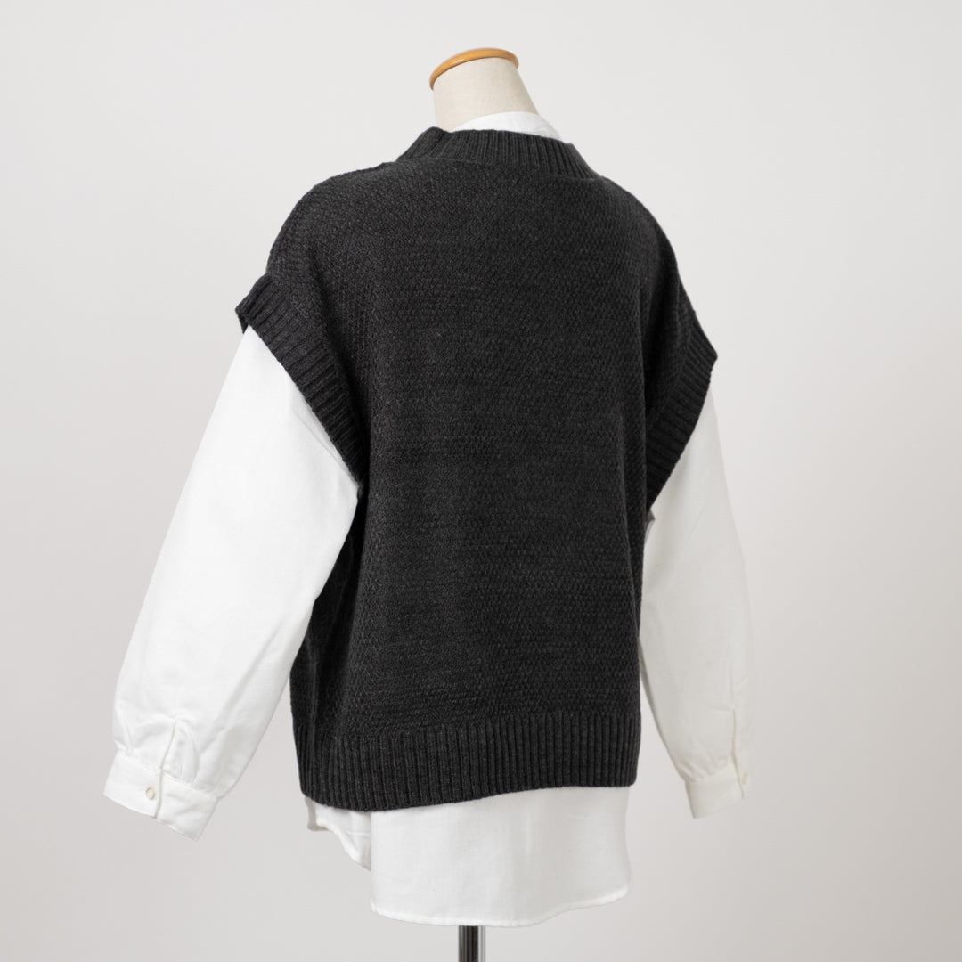 アクリルニット×ブラウスアンサンブル