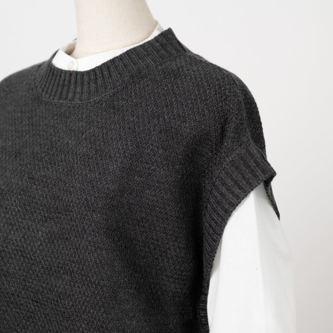 アクリルニット×ブラウスアンサンブル