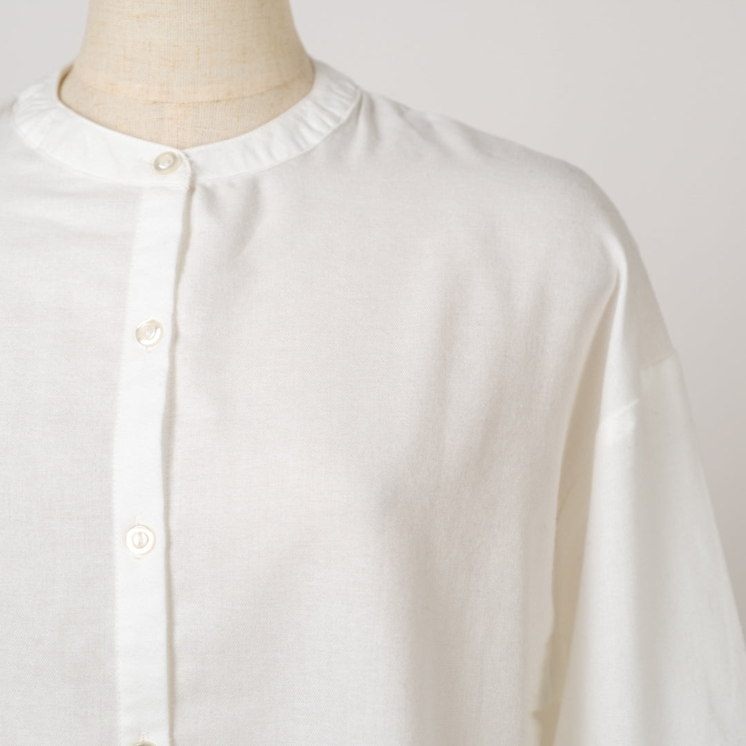 アクリルニット×ブラウスアンサンブル