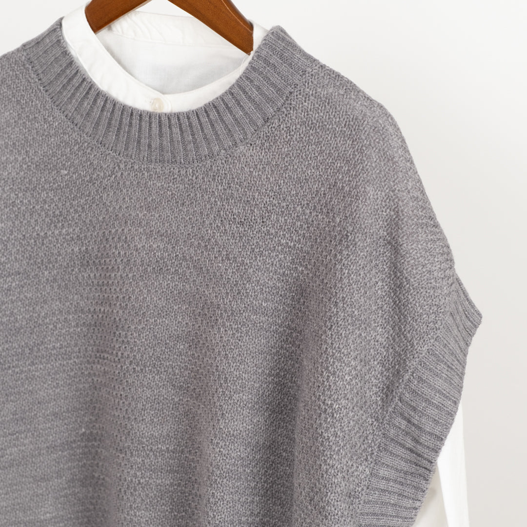 アクリルニット×ブラウスアンサンブル