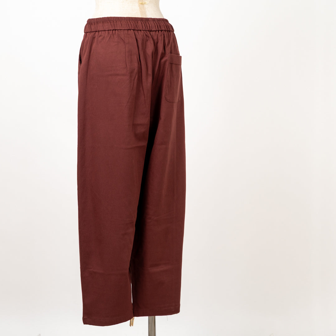 ストレッチテーパードパンツ改