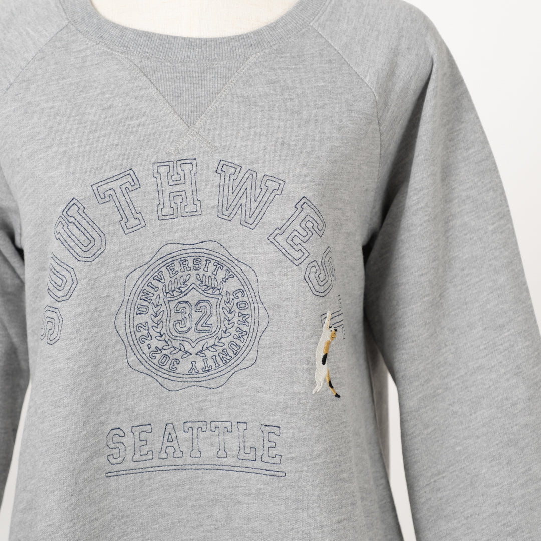 裏毛ロゴ刺しゅう＋猫プルオーバー